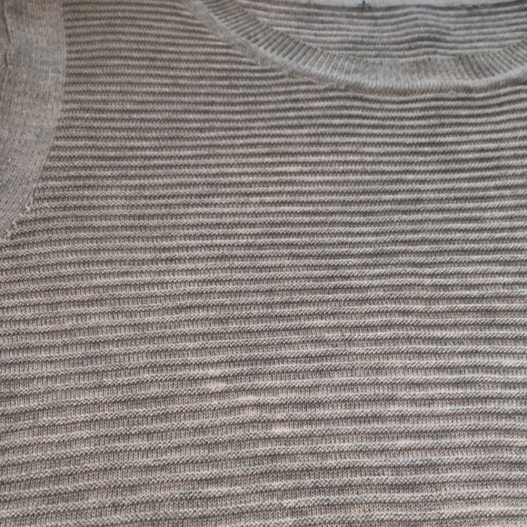 Ribbed Grey Sweater - Picture 11 of 11